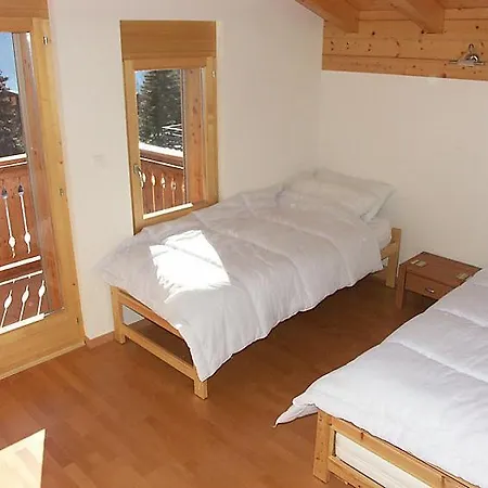 度假居 Sleeps 8 Wifi Ayent